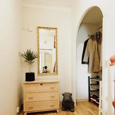 Spacious Penthouse With Grand Terrace Apartman *